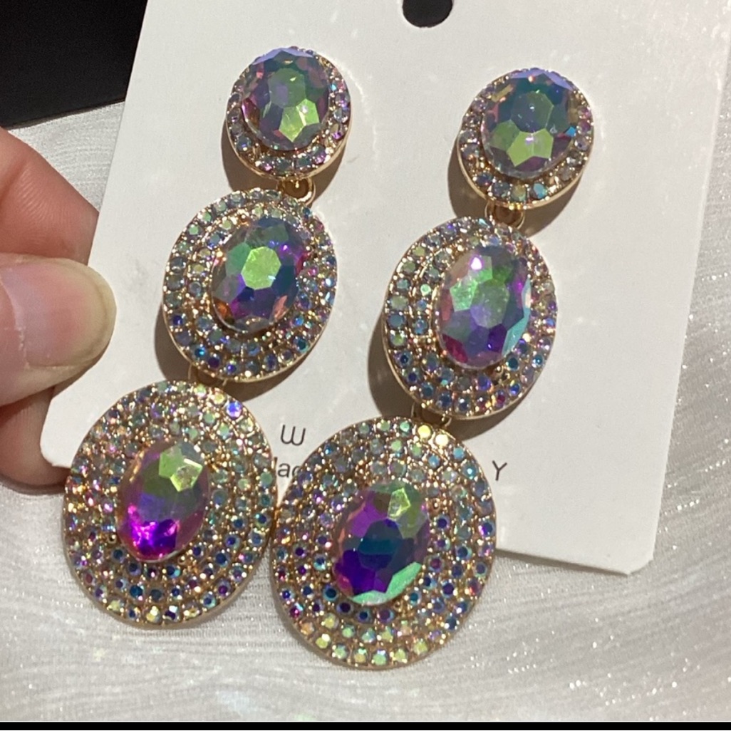 Gorgeous Pink Rainbow Iridescent Crystal Oval Drop Dangle Earrings 42$